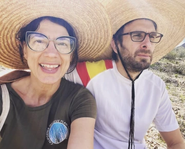 Picture of researchers Elise Gornish and Albert Barberán